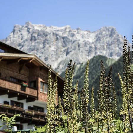 Hotel Tirolerhof - Familotel Zugspitze Эрвальд Экстерьер фото